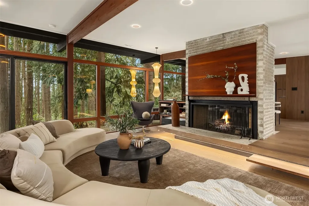 14841 SE 54th Street Bellevue WA 98006