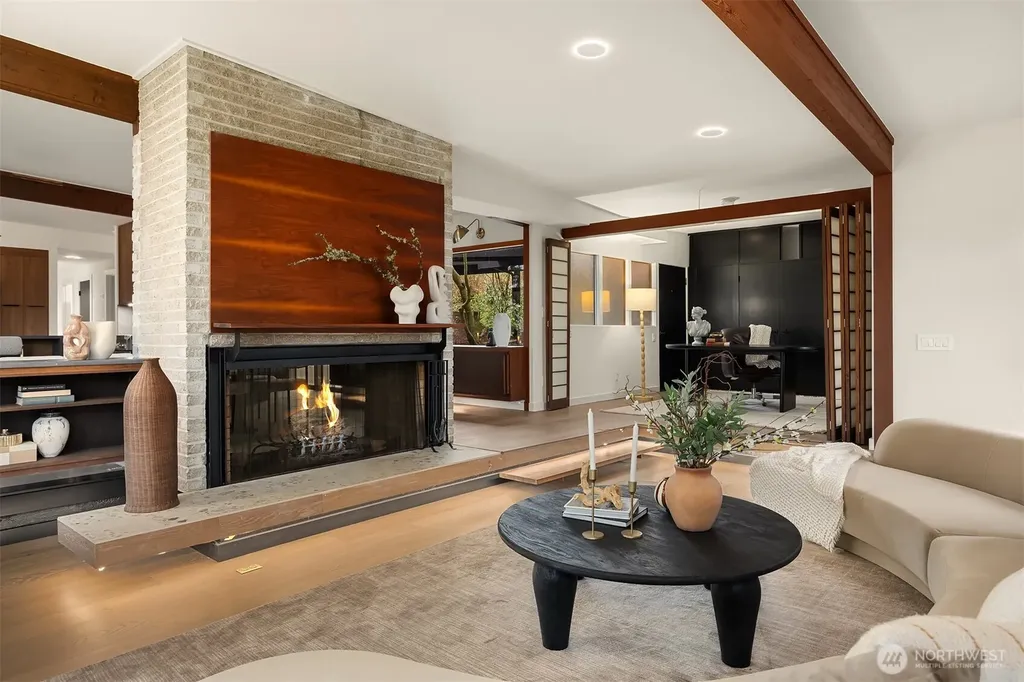 14841 SE 54th Street Bellevue WA 98006