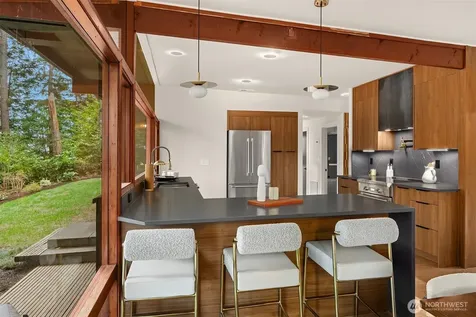 14841 SE 54th Street Bellevue WA 98006