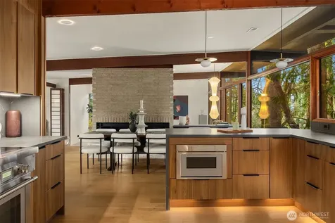 14841 SE 54th Street Bellevue WA 98006