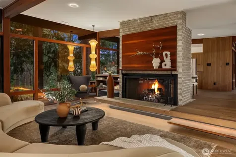 14841 SE 54th Street Bellevue WA 98006