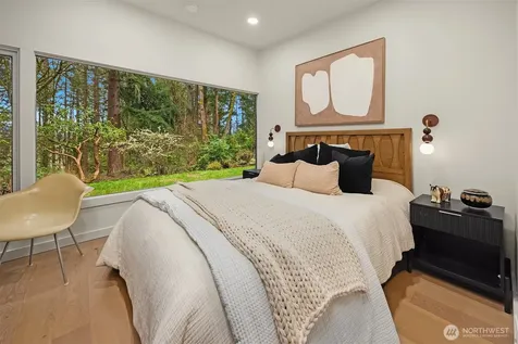 14841 SE 54th Street Bellevue WA 98006