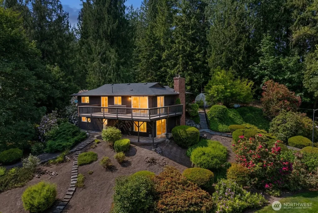 704 N Machias Road Lake Stevens WA 98258