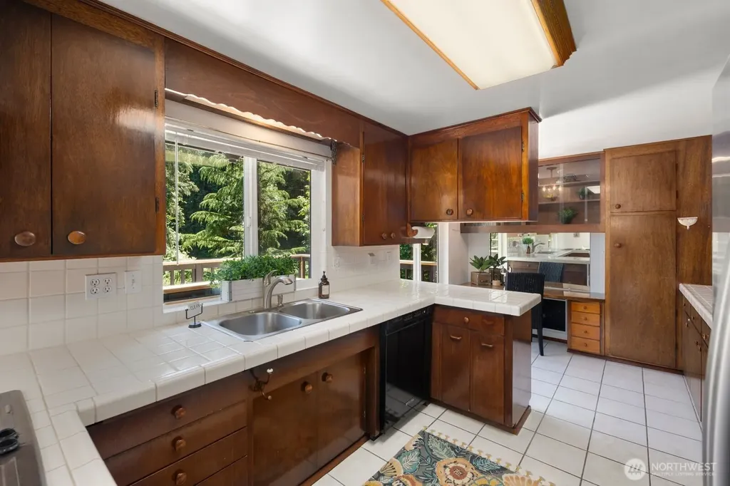 704 N Machias Road Lake Stevens WA 98258