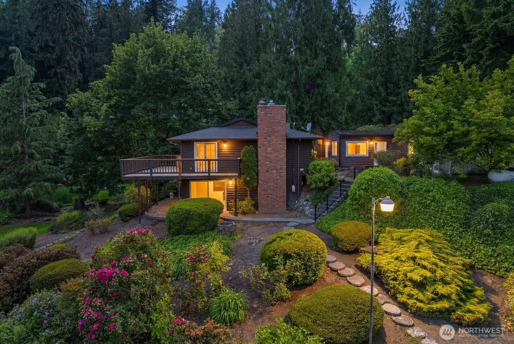 704 N Machias Road Lake Stevens WA 98258
