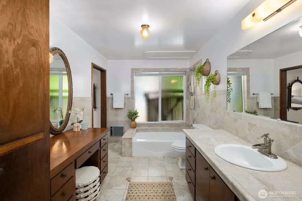 704 N Machias Road Lake Stevens WA 98258