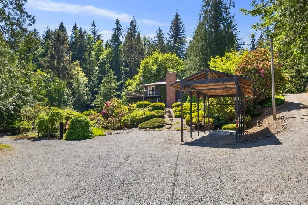 704 N Machias Road Lake Stevens WA 98258