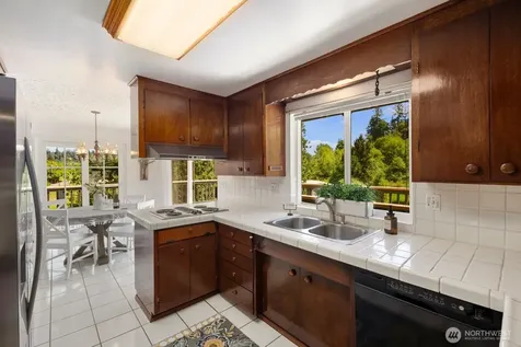 704 N Machias Road Lake Stevens WA 98258