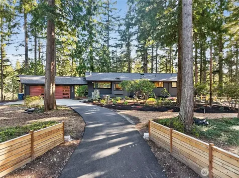 22016 Vine Road Brier WA 98036