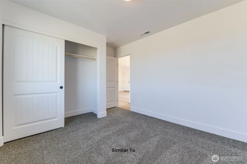 330 N Sandy Loop Moses Lake WA 98837