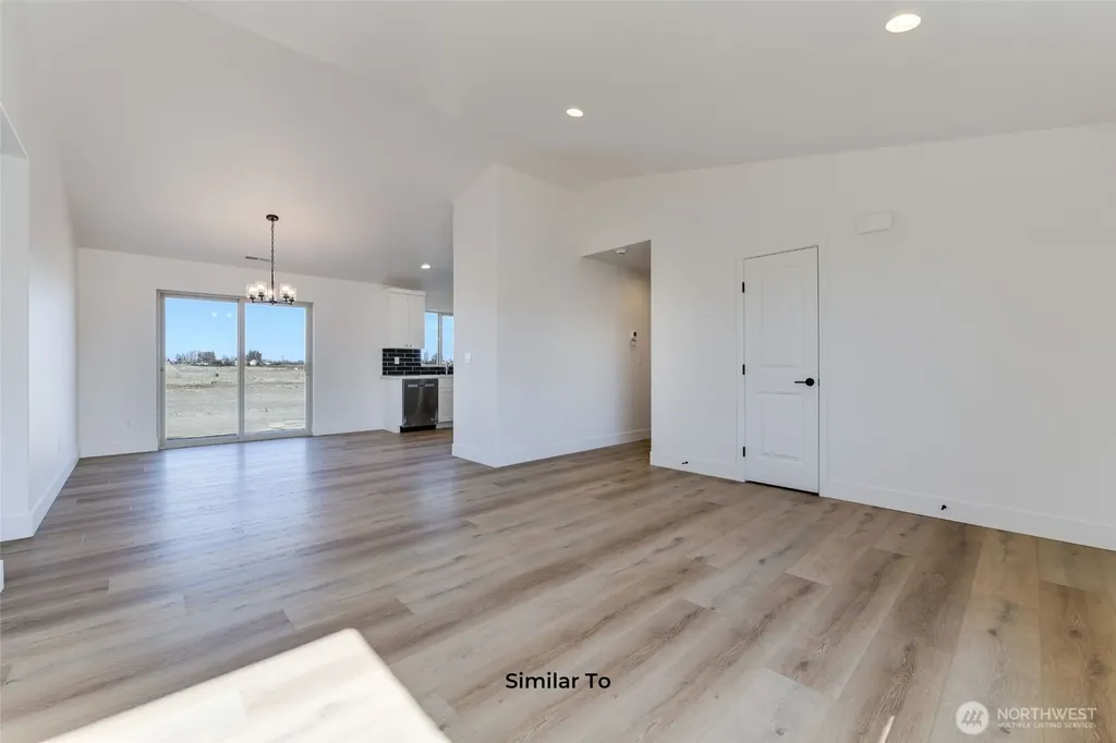 330 N Sandy Loop Moses Lake WA 98837
