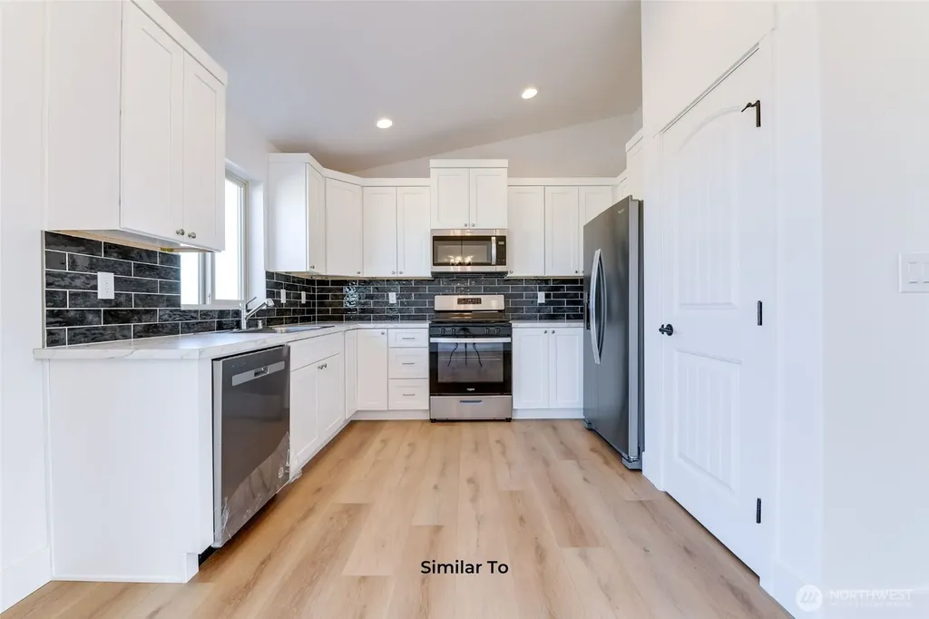 330 N Sandy Loop Moses Lake WA 98837