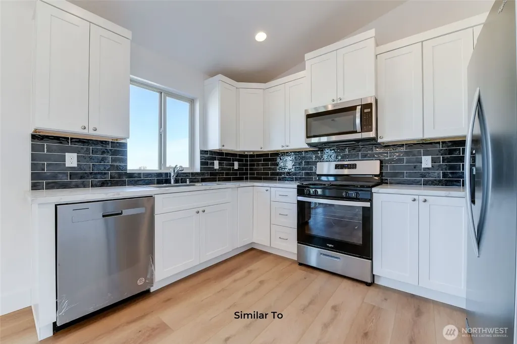 330 N Sandy Loop Moses Lake WA 98837