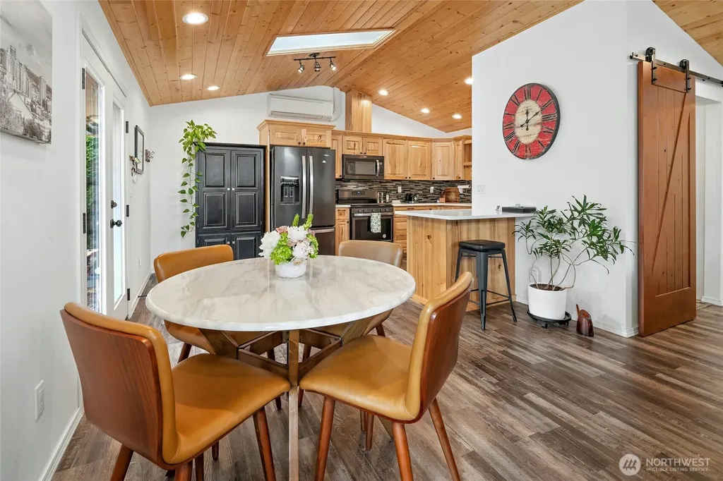 237 S 186th Street Burien WA 98148