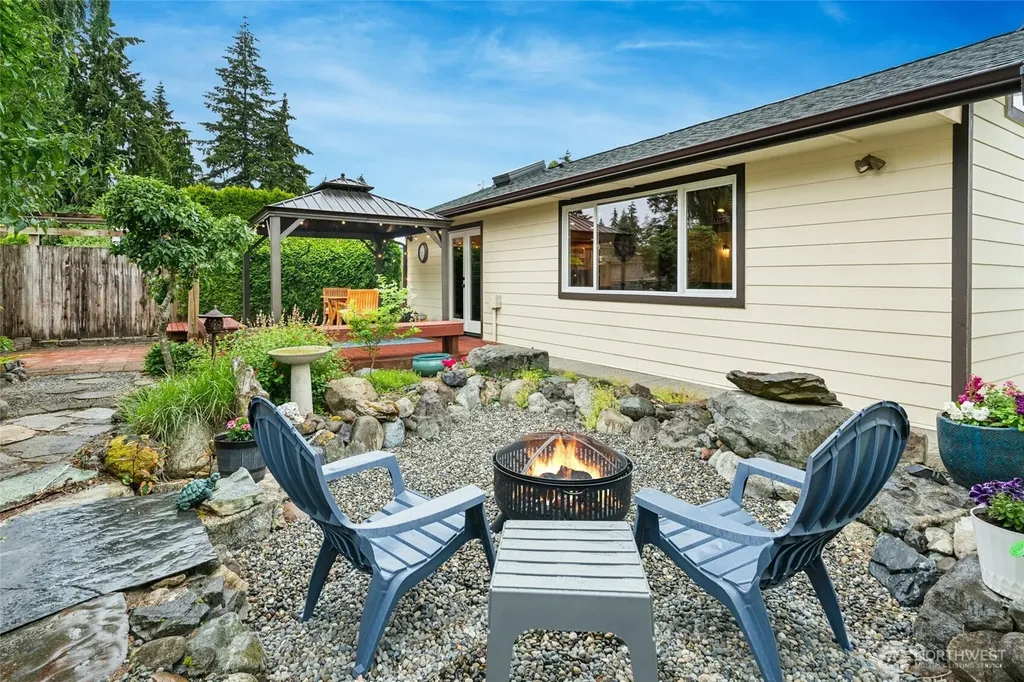 237 S 186th Street Burien WA 98148