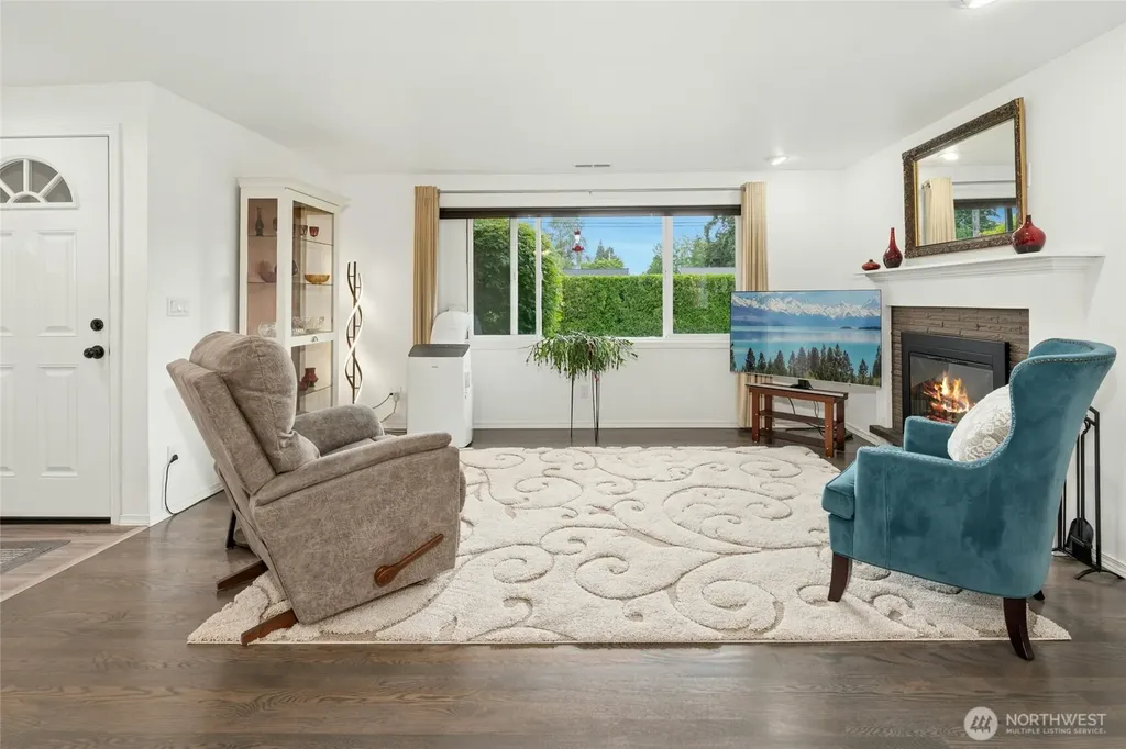 237 S 186th Street Burien WA 98148