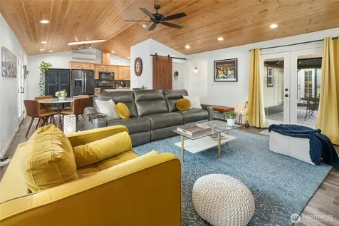 237 S 186th Street Burien WA 98148