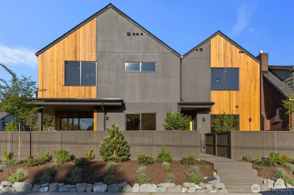 3305 S Hanford Street Seattle WA 98144