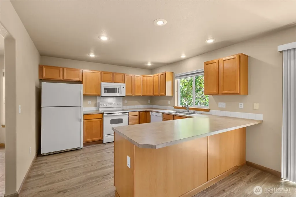 2905 Campus Prairie Loop NE Lacey WA 98516