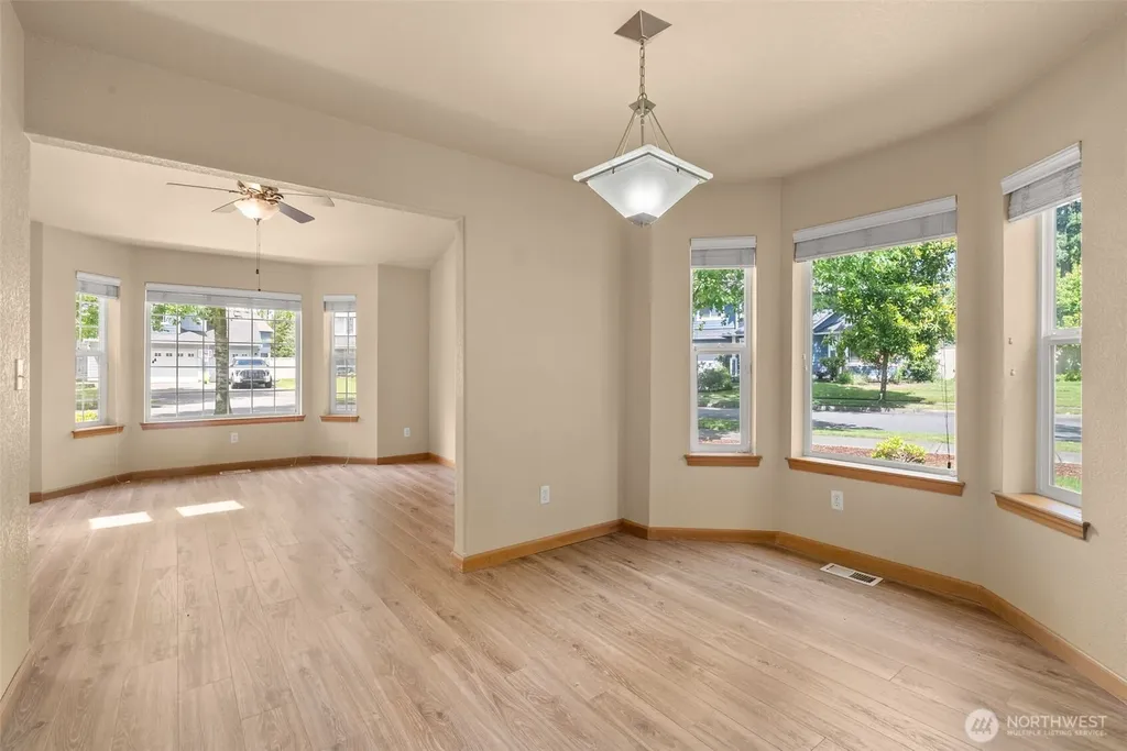2905 Campus Prairie Loop NE Lacey WA 98516