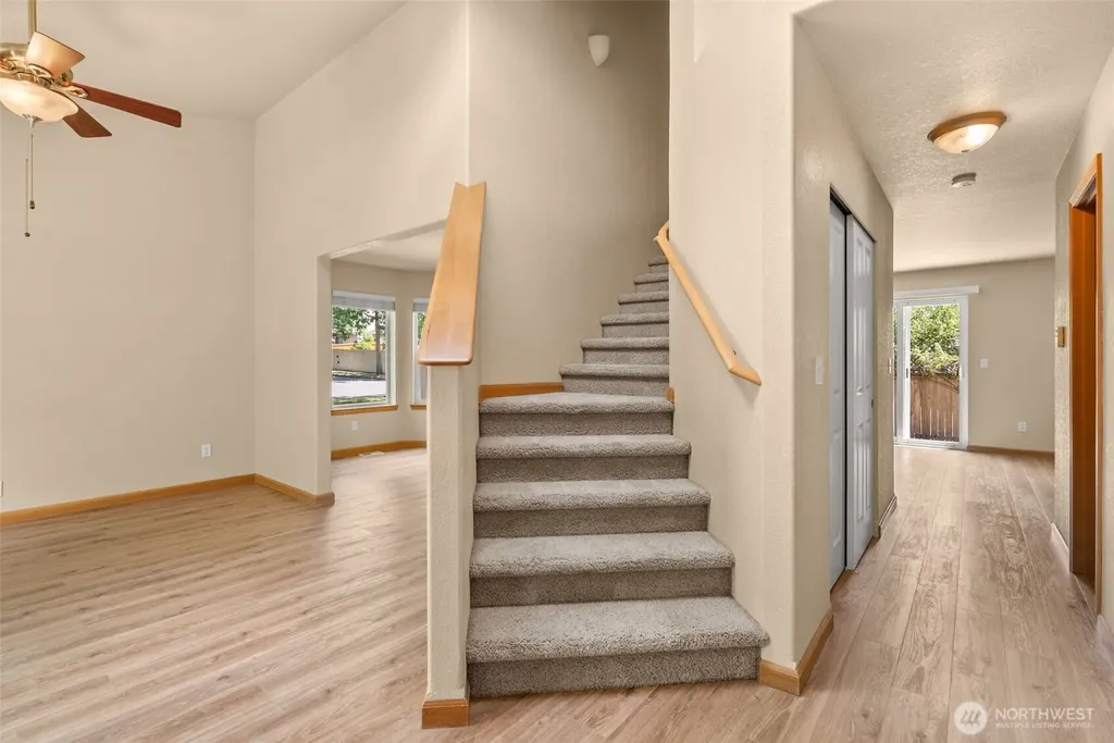 2905 Campus Prairie Loop NE Lacey WA 98516