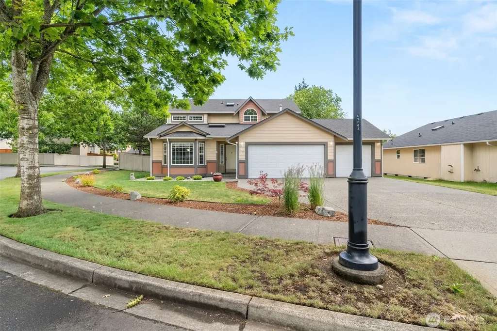 2905 Campus Prairie Loop NE Lacey WA 98516