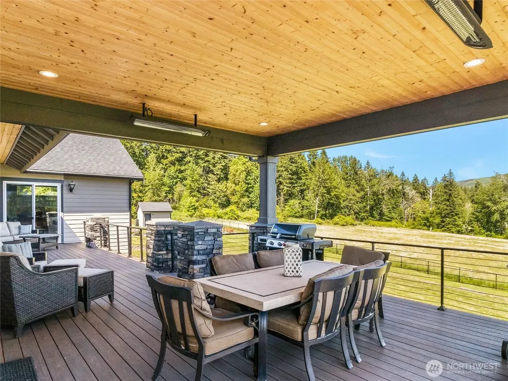 10308 400th Street E Eatonville WA 98328