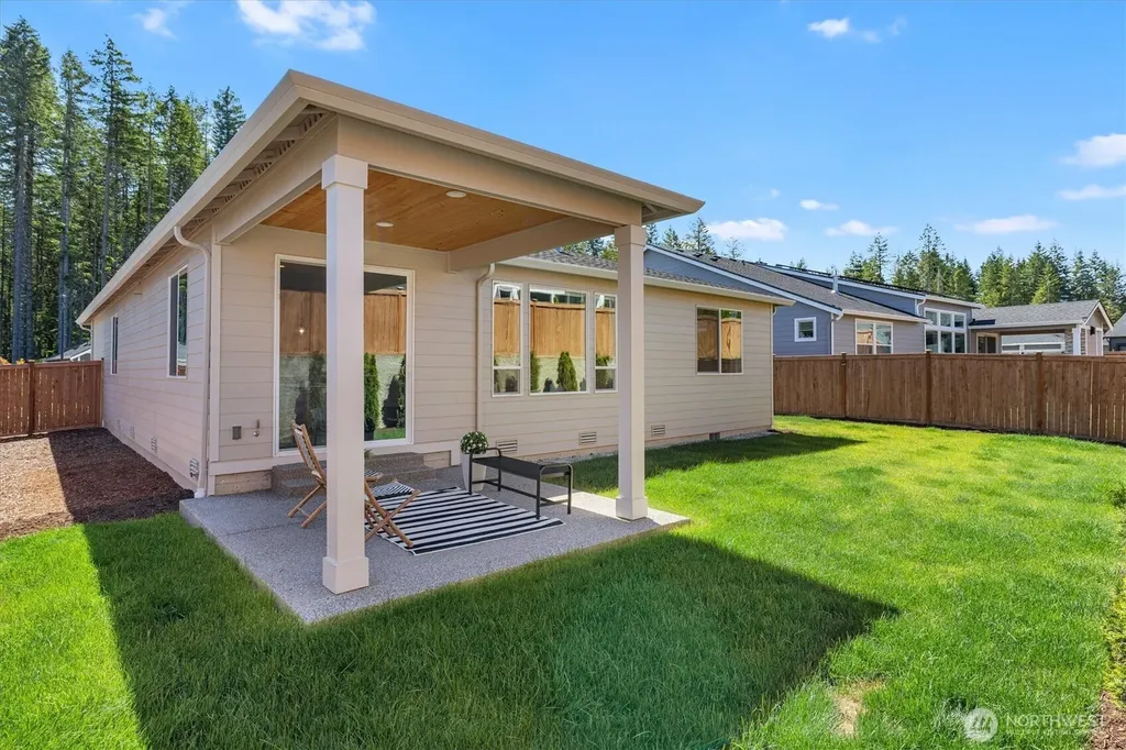 6392 Great Glen Road SW Port Orchard WA 98367