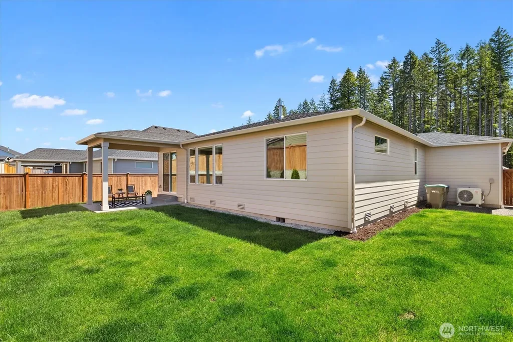 6392 Great Glen Road SW Port Orchard WA 98367
