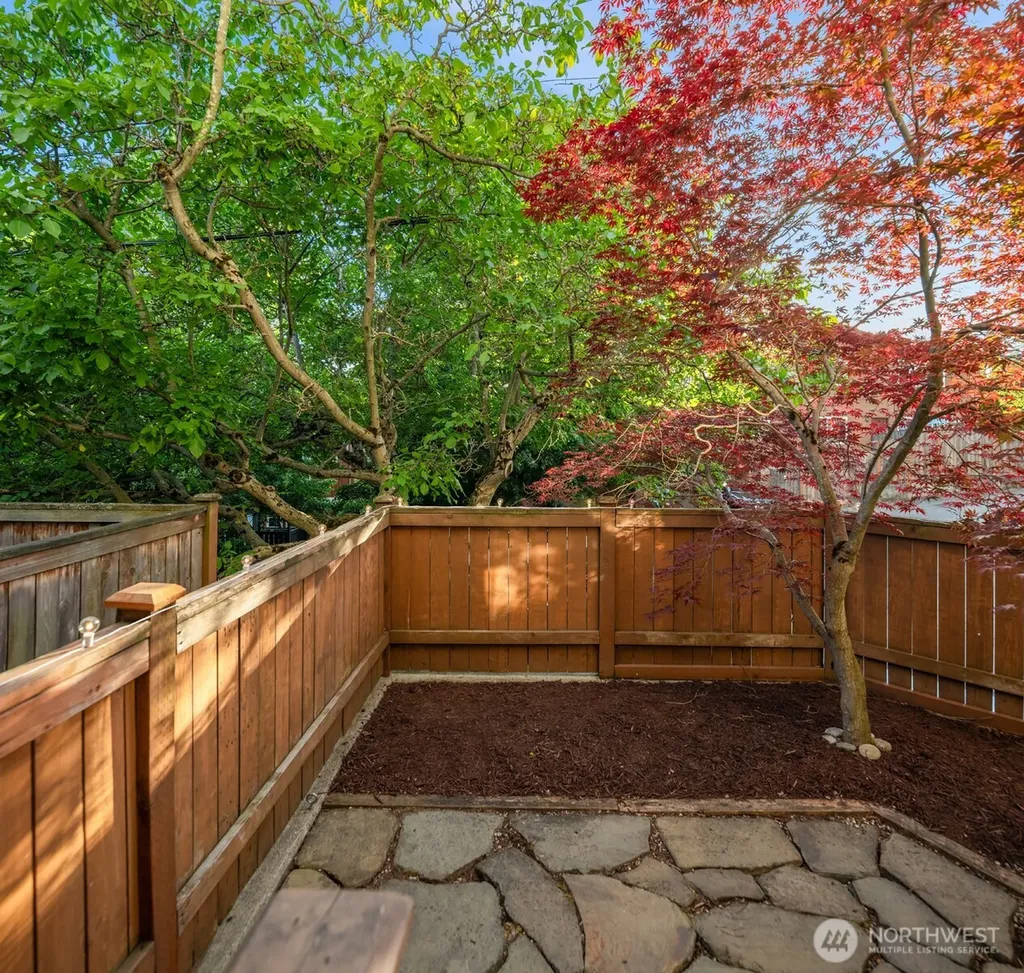 3670 Dayton Avenue N Seattle WA 98103