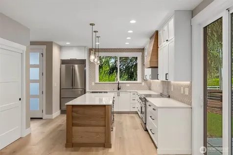 11054 2nd Avenue NW Seattle WA 98177