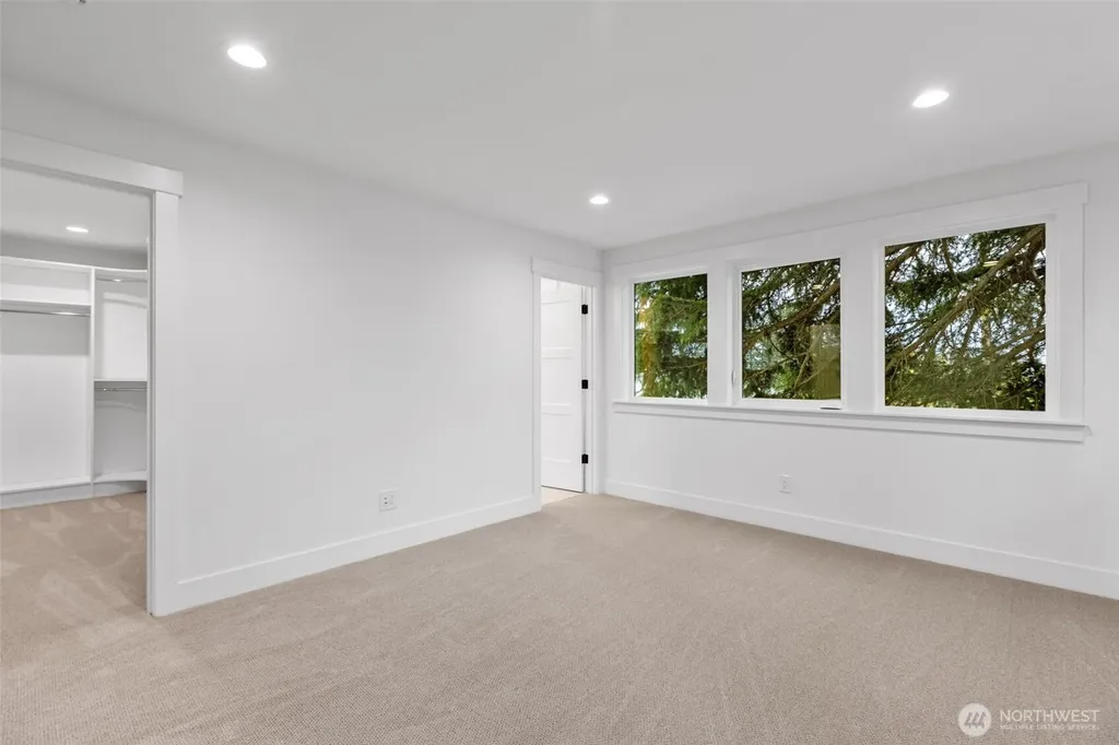 11054 2nd Avenue NW Seattle WA 98177