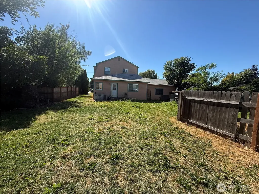 305 S Roosevelt Street Walla Walla WA 99362