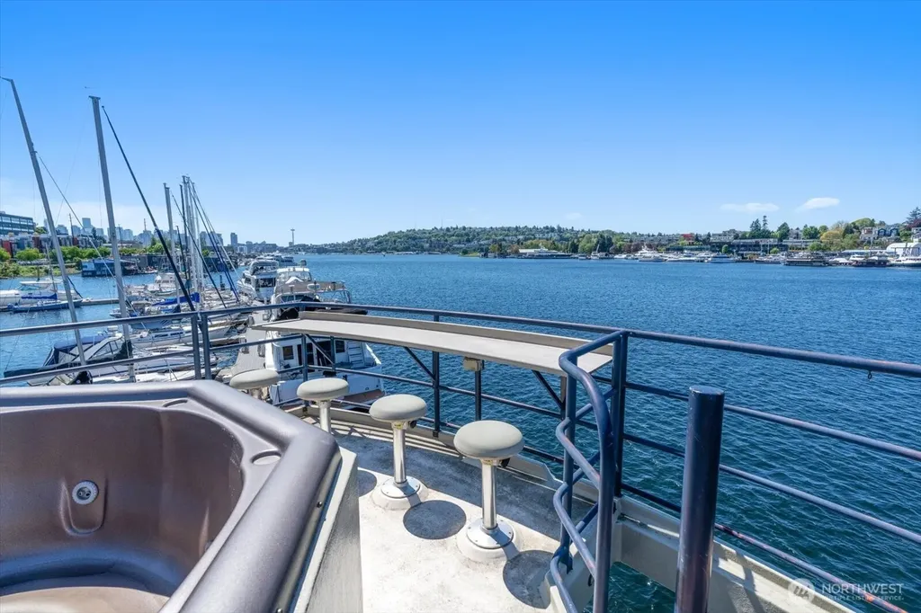 11 E Allison Street Seattle WA 98102