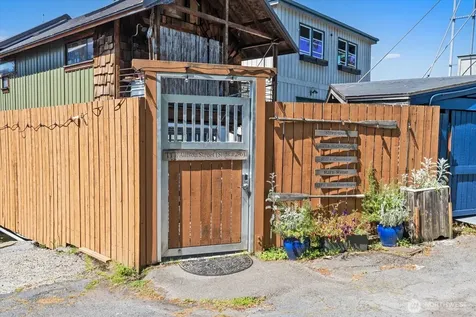 11 E Allison Street Seattle WA 98102