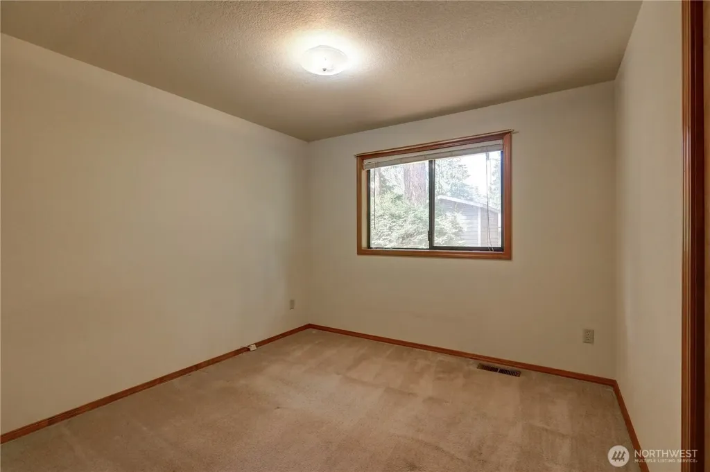 1449 Island Lake Road NW Silverdale WA 98383