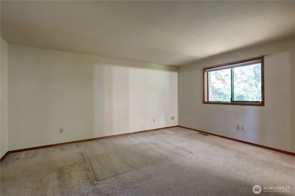 1449 Island Lake Road NW Silverdale WA 98383