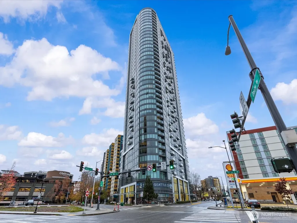 2510 6th Avenue Seattle WA 98121