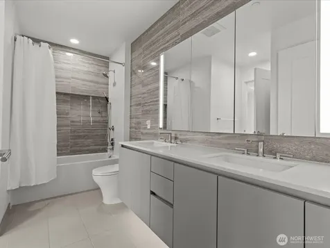 2510 6th Avenue Seattle WA 98121