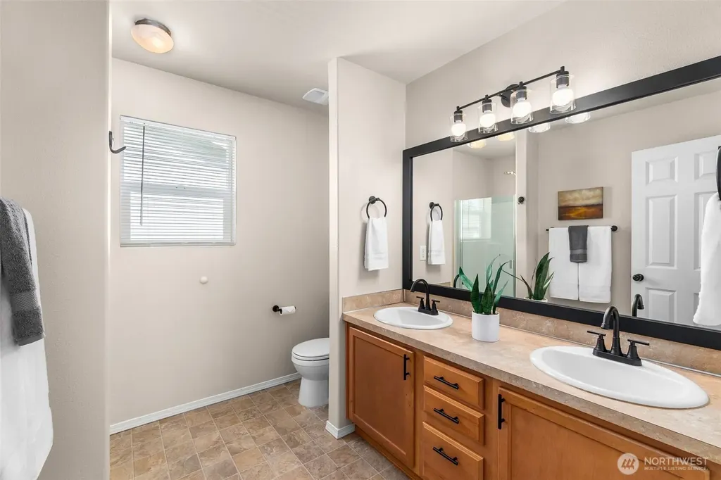 8716 Oslo Lane NE Lacey WA 98516