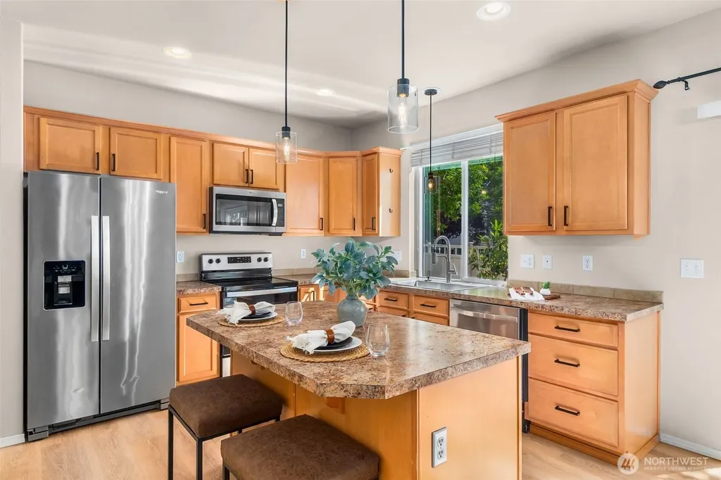 8716 Oslo Lane NE Lacey WA 98516