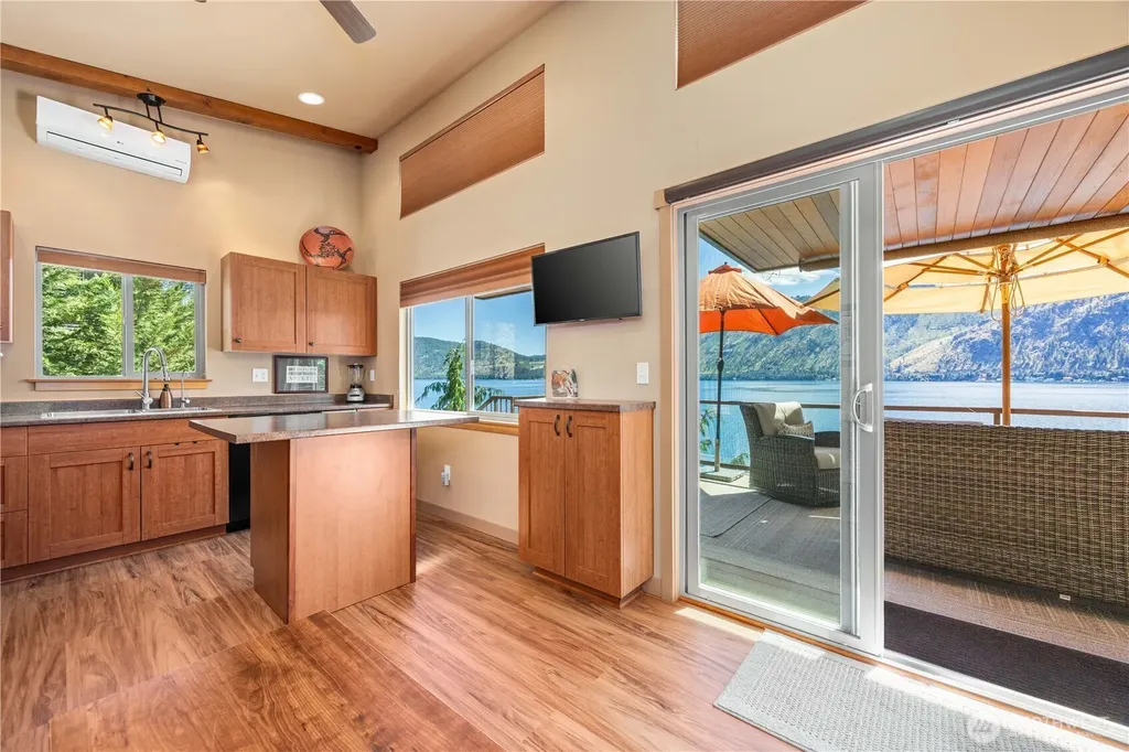441 Bayshore Lane Manson WA 98831