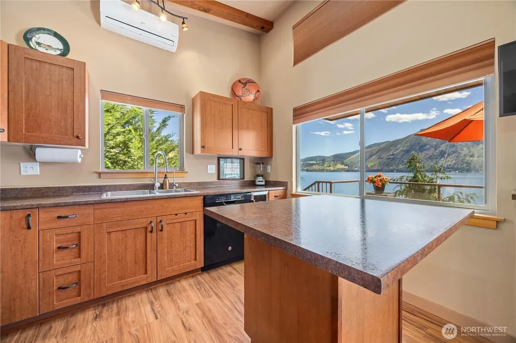 441 Bayshore Lane Manson WA 98831