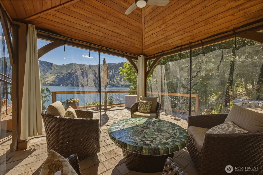 441 Bayshore Lane Manson WA 98831