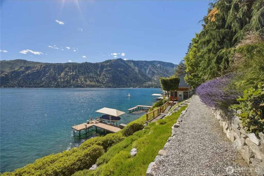 441 Bayshore Lane Manson WA 98831