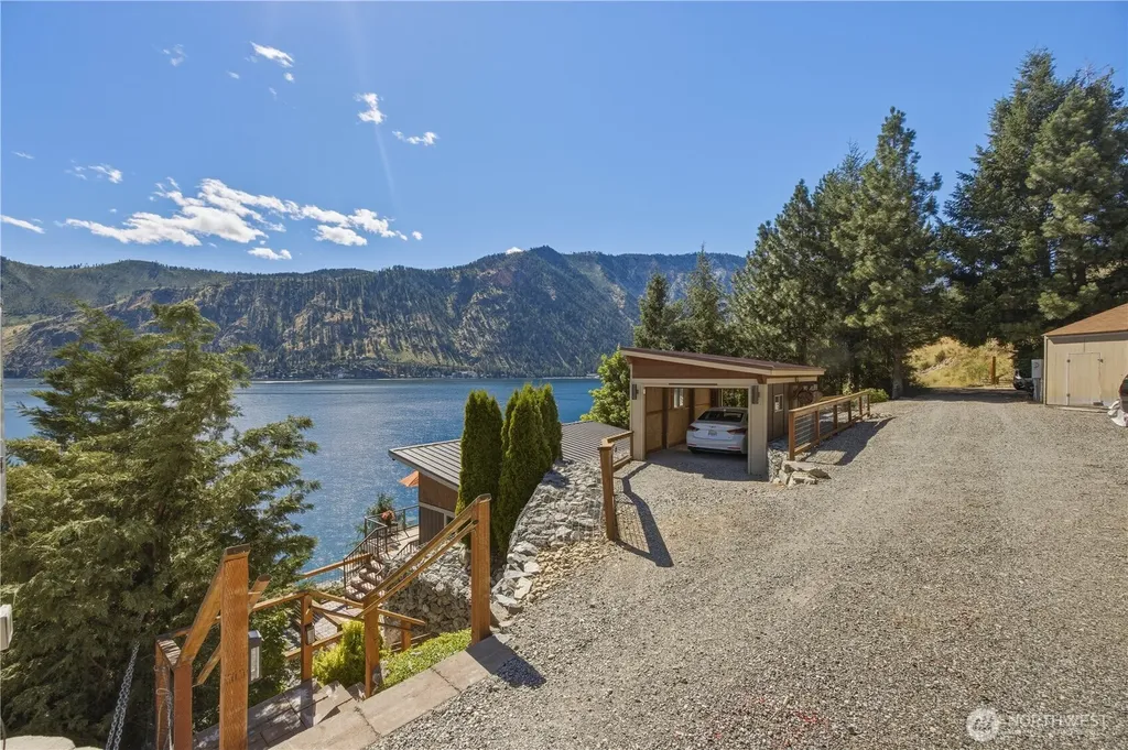 441 Bayshore Lane Manson WA 98831