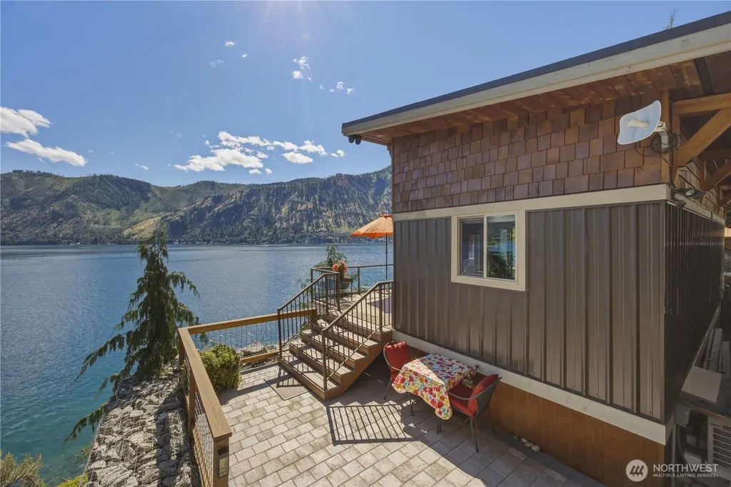 441 Bayshore Lane Manson WA 98831