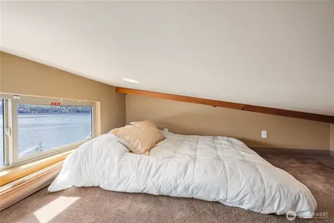 441 Bayshore Lane Manson WA 98831