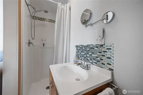 441 Bayshore Lane Manson WA 98831