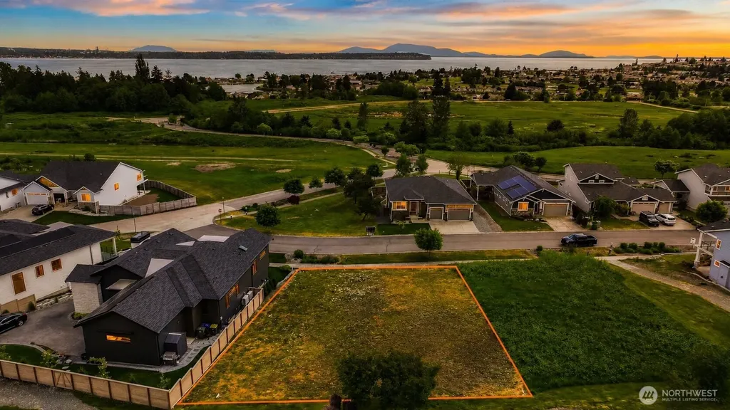 5422 Lasiandra Blaine WA 98230